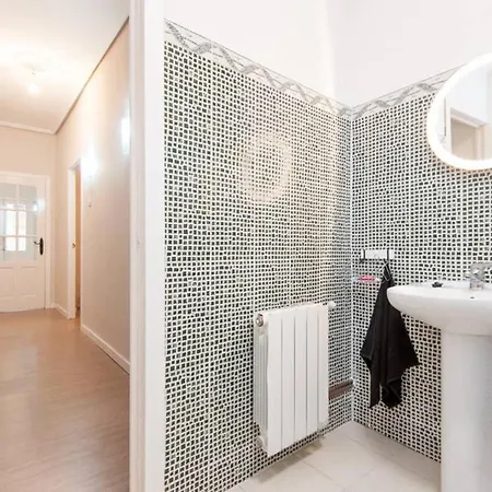 Appartement Bonito Y Espacioso Piso En Bilbao. Centro *