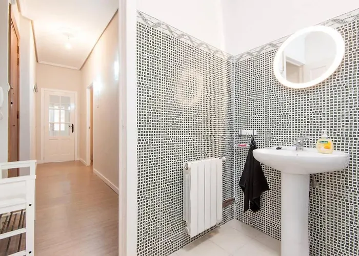 Апартаменты Bonito Y Espacioso Piso En Bilbao. Centro *